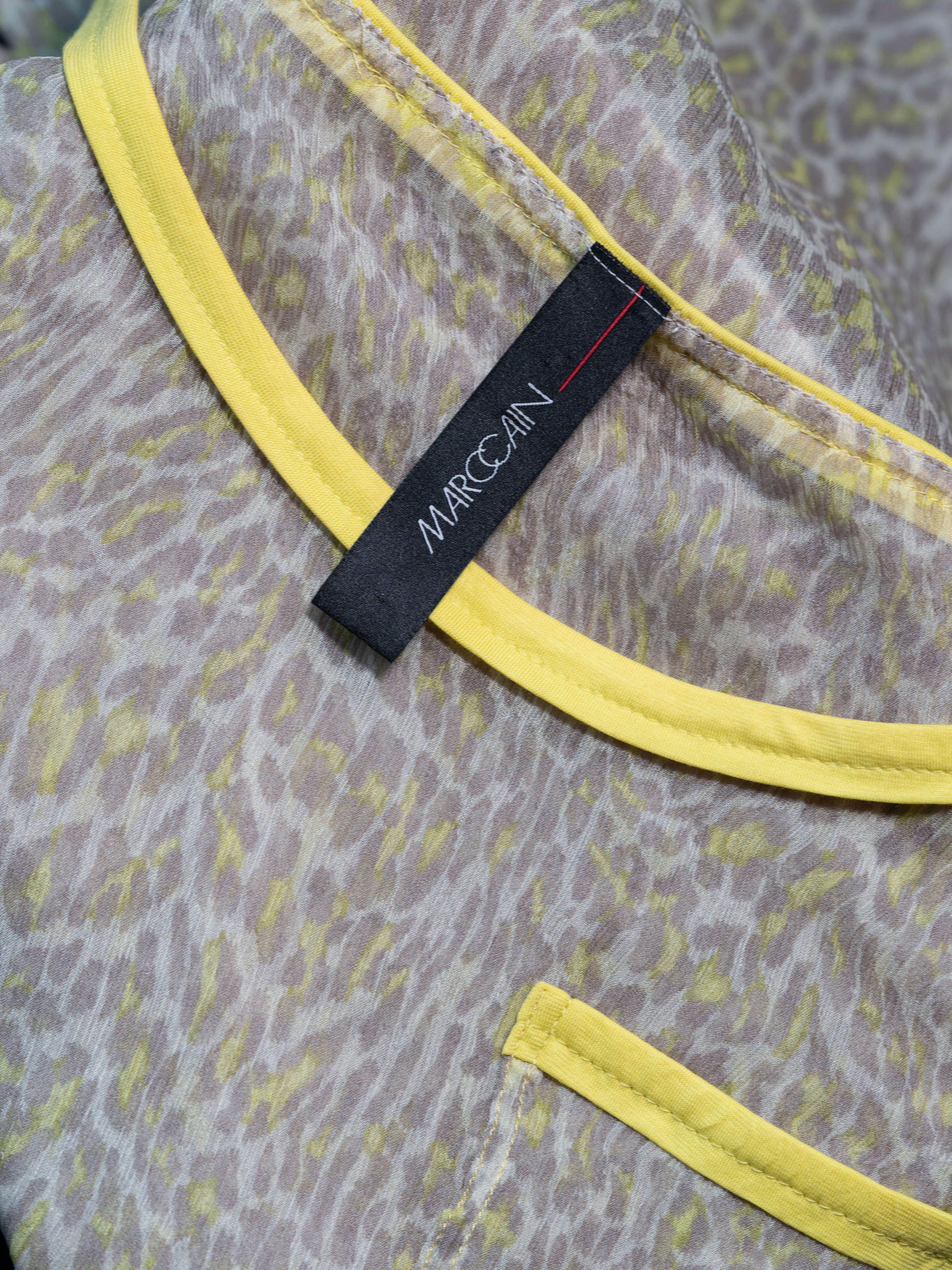 MARC CAIN Bluse – Leo trifft Neon