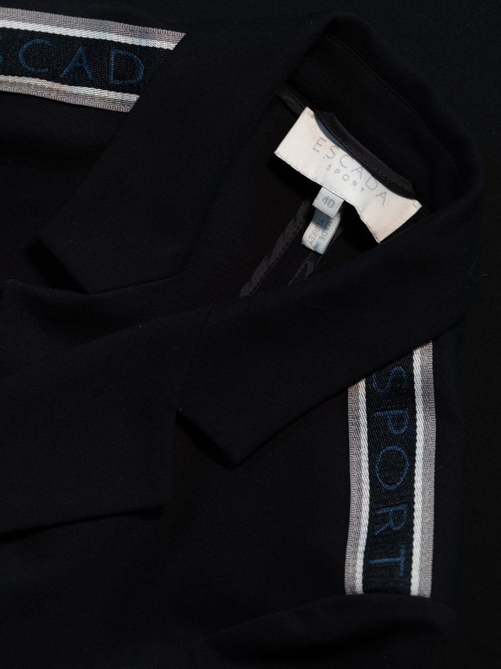ESCADA SPORT Blazer in Dunkelblau – klassisch mit sportlichem Detail