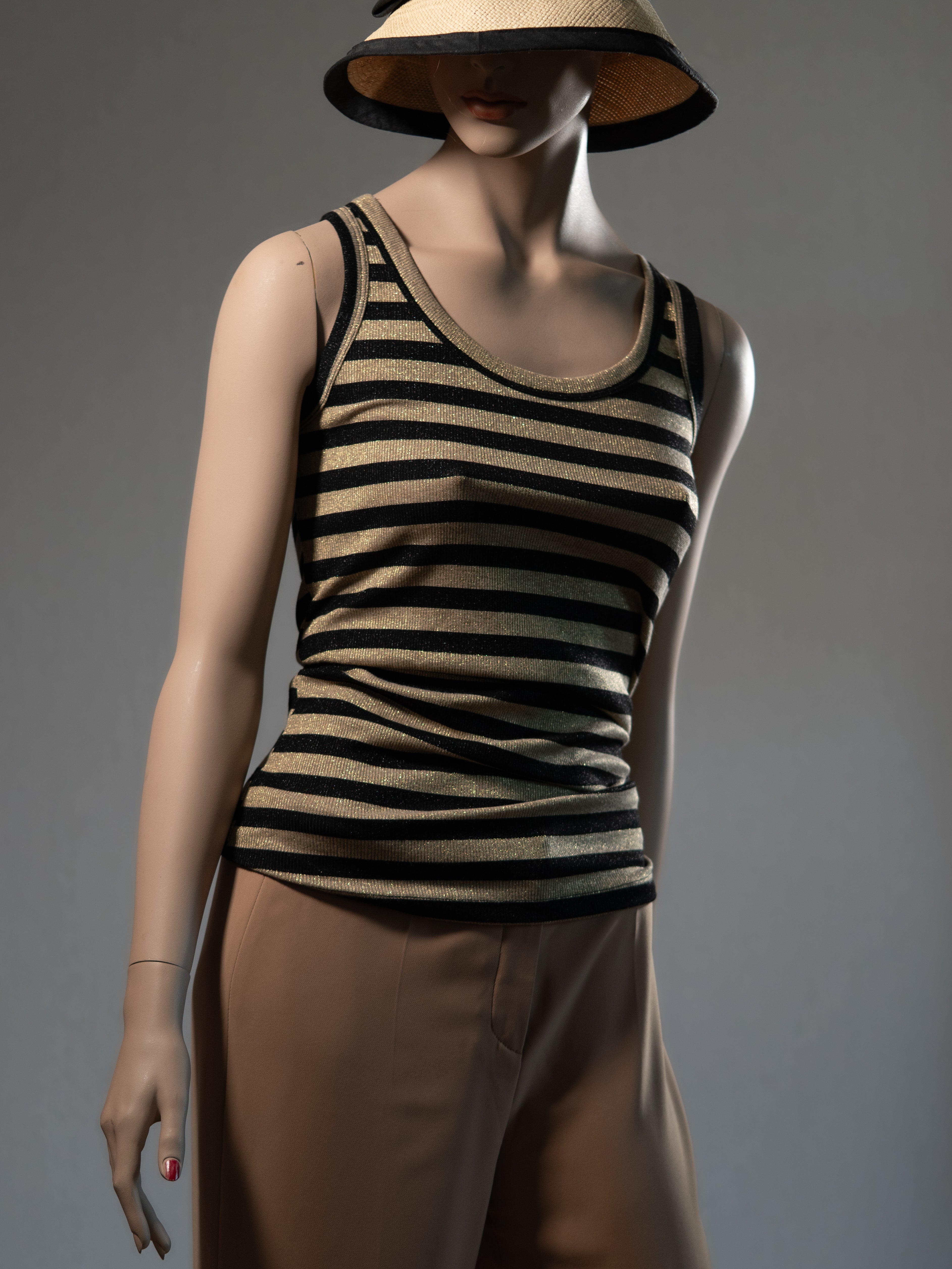 VICOLO Top in Gold & Schwarz – Streifen mit Glitzerfaktor