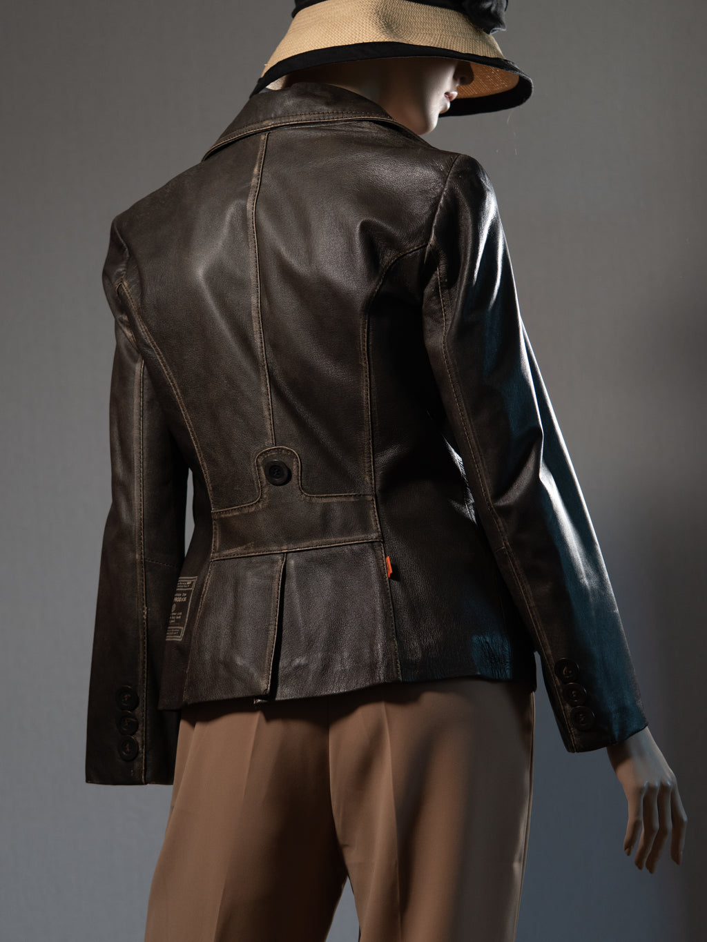 OBJECT Lederjacke in Dunkelbraun – schön auf Taille