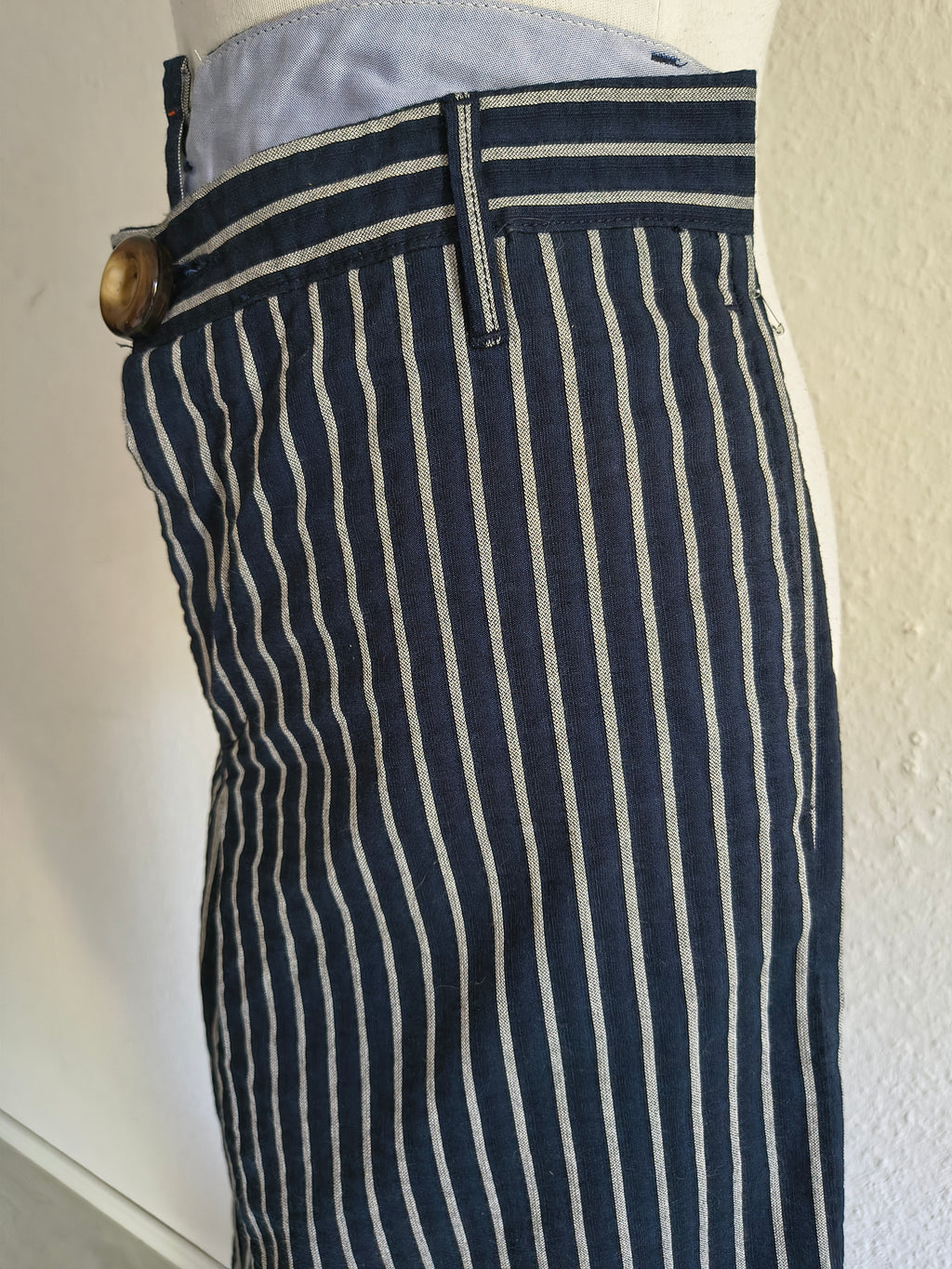 Maurizio Massimino Hose – IT 42 – Blau gestreift