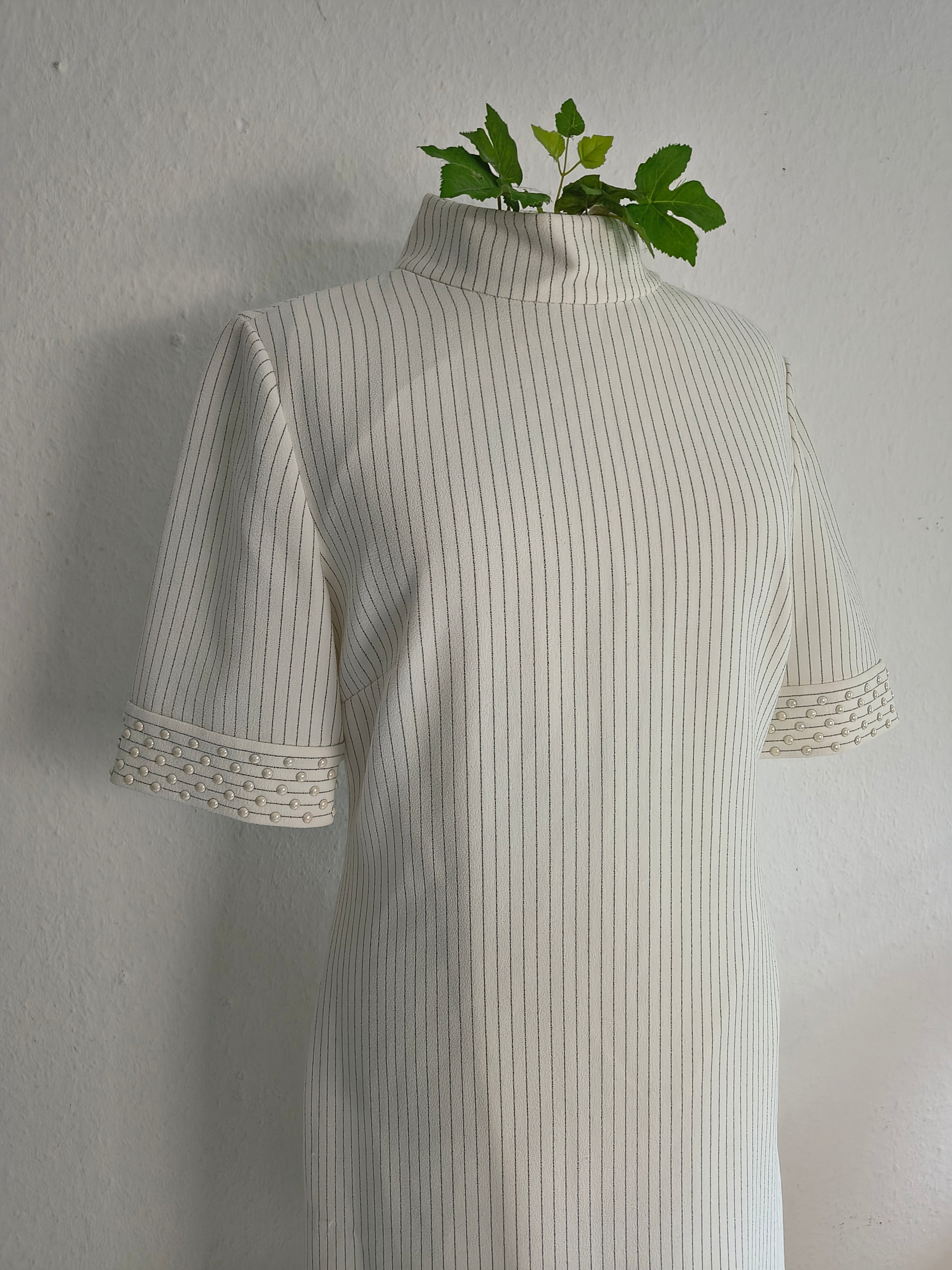 Karl Lagerfeld Kleid – Wollweiß mit feinen Streifen