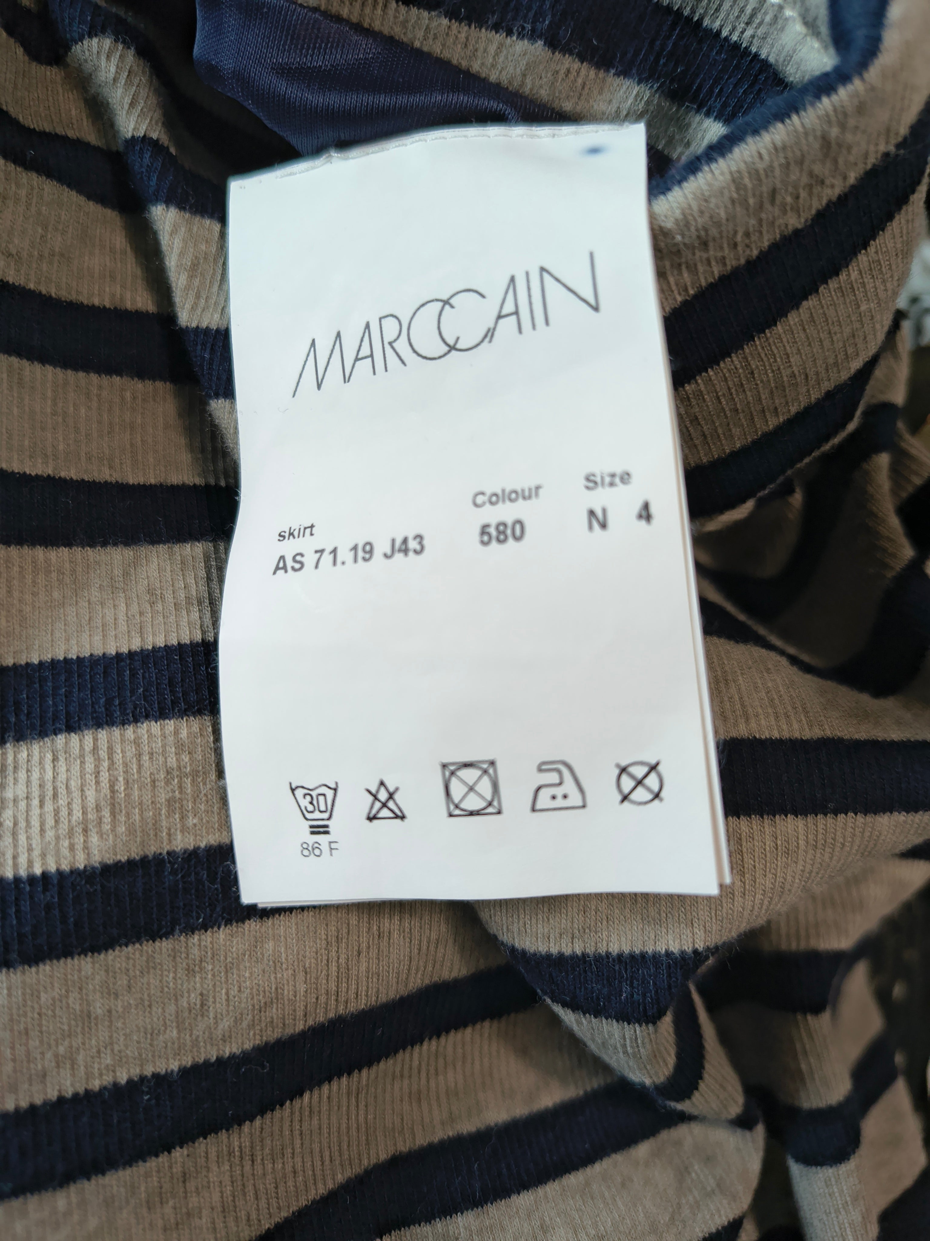 Marc Cain Zweiteiler – Jacke & Rock in Taupe/Schwarz gestreift
