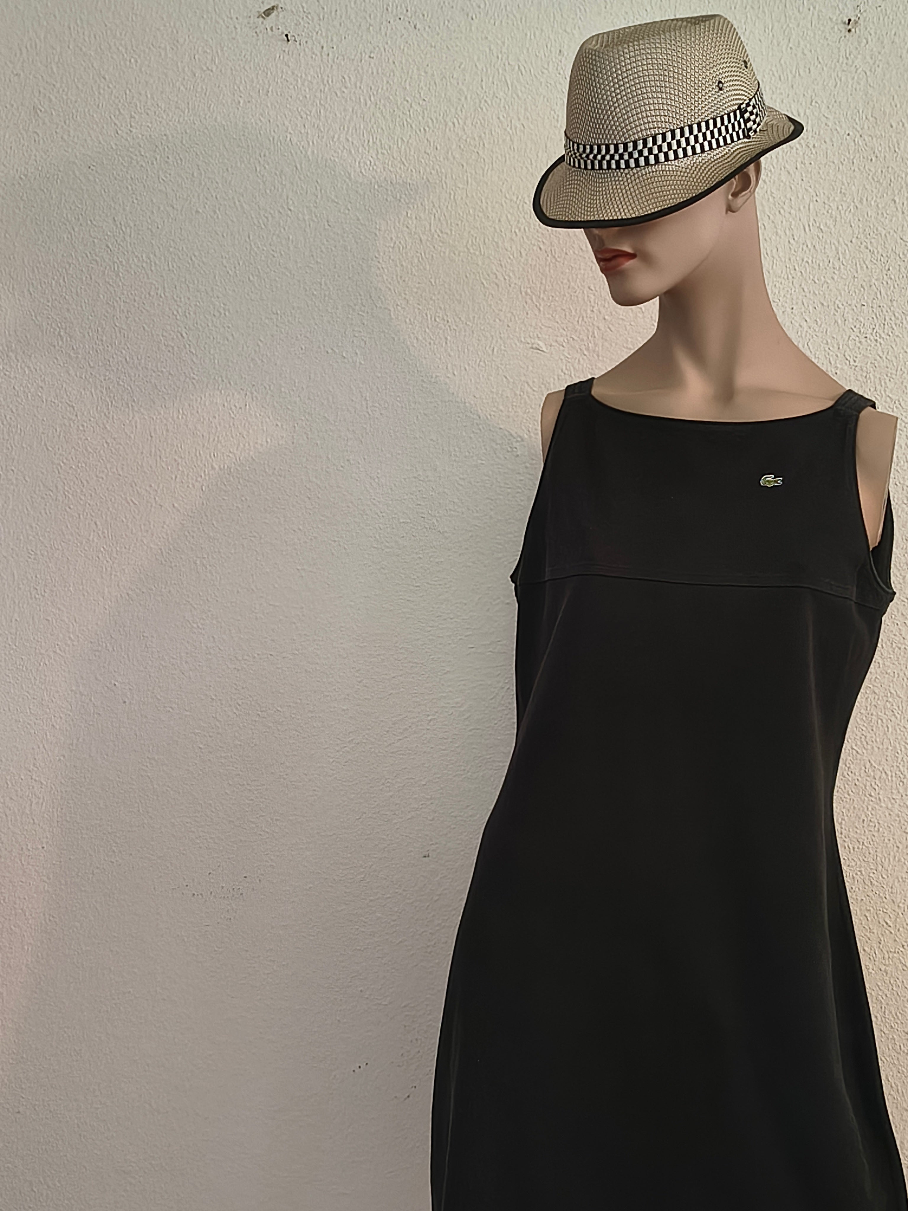 Lacoste Kleid – Größe 42 (fällt kleiner aus)
